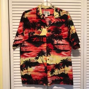 Ky’s Hawaiian men’s shirt